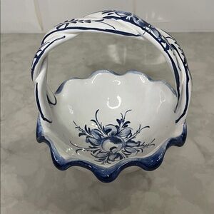 Macy’s 1988 Hand painted  signed blue and white onion ceramic basket